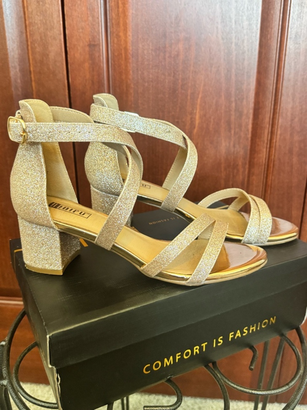 IDIFU Rose Gold Glitter Strappy Block Heel Sandals